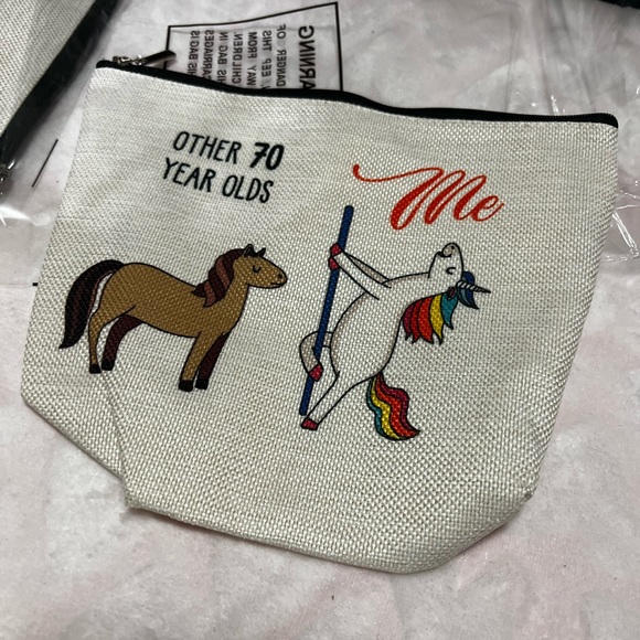 70 Years Old Cute Unicorn Clutch Small - Picture 1 of 1